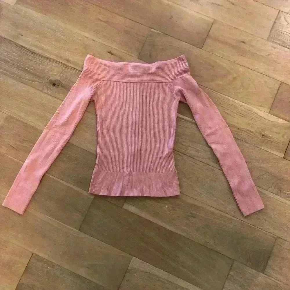 Off the Shoulder Ribbed Long Sleeve Top